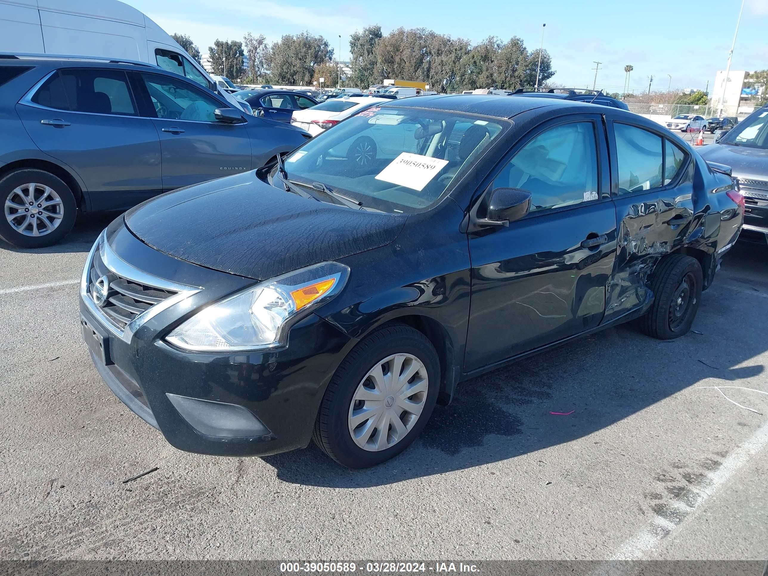 Photo 1 VIN: 3N1CN7AP6KL843180 - NISSAN VERSA 