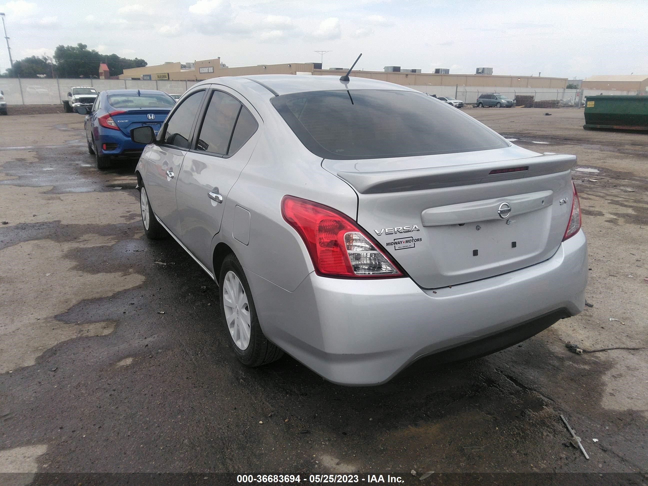 Photo 2 VIN: 3N1CN7AP6KL851750 - NISSAN VERSA 