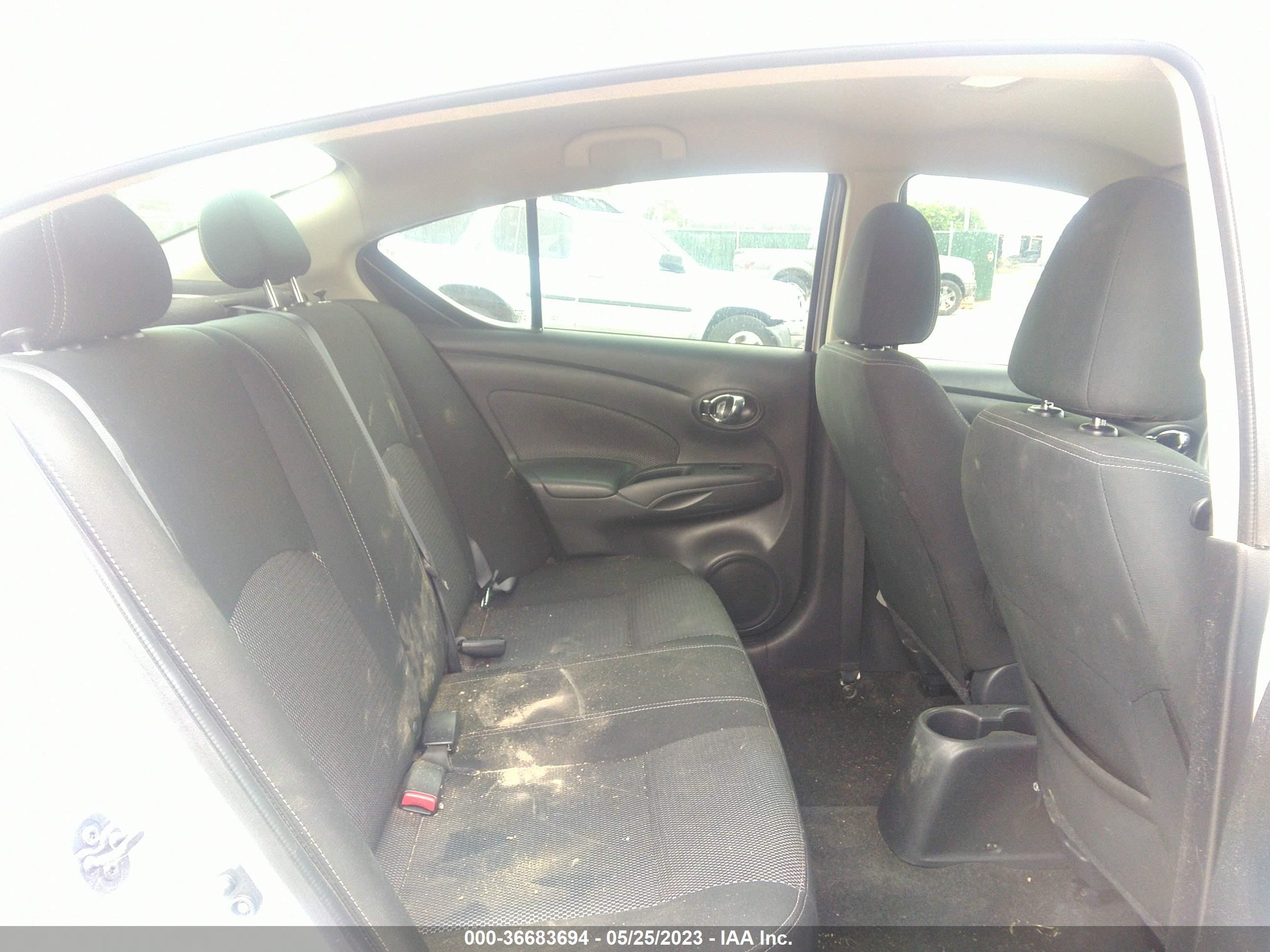 Photo 7 VIN: 3N1CN7AP6KL851750 - NISSAN VERSA 