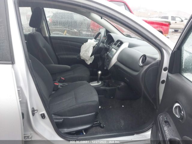 Photo 4 VIN: 3N1CN7AP6KL876003 - NISSAN VERSA 