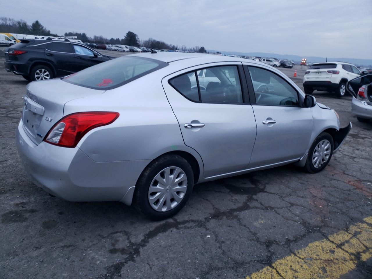 Photo 2 VIN: 3N1CN7AP7CL850169 - NISSAN VERSA 