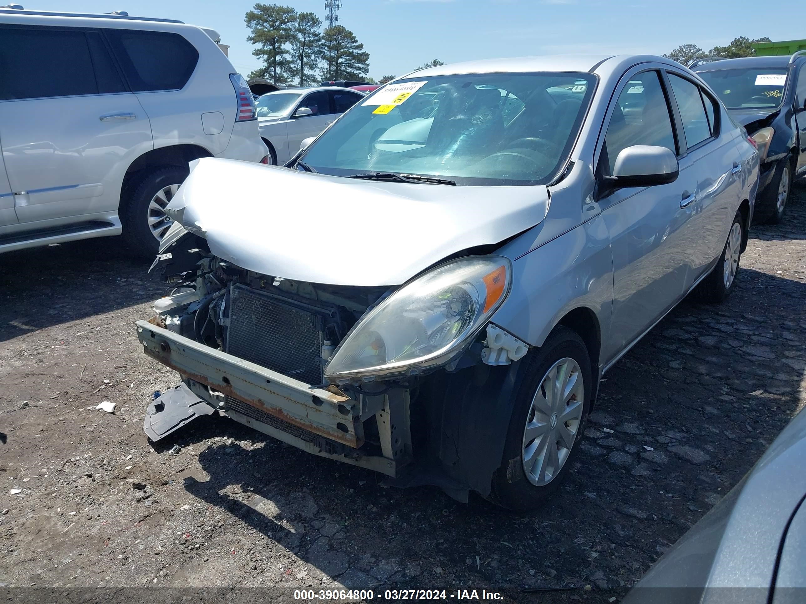 Photo 1 VIN: 3N1CN7AP7CL876464 - NISSAN VERSA 