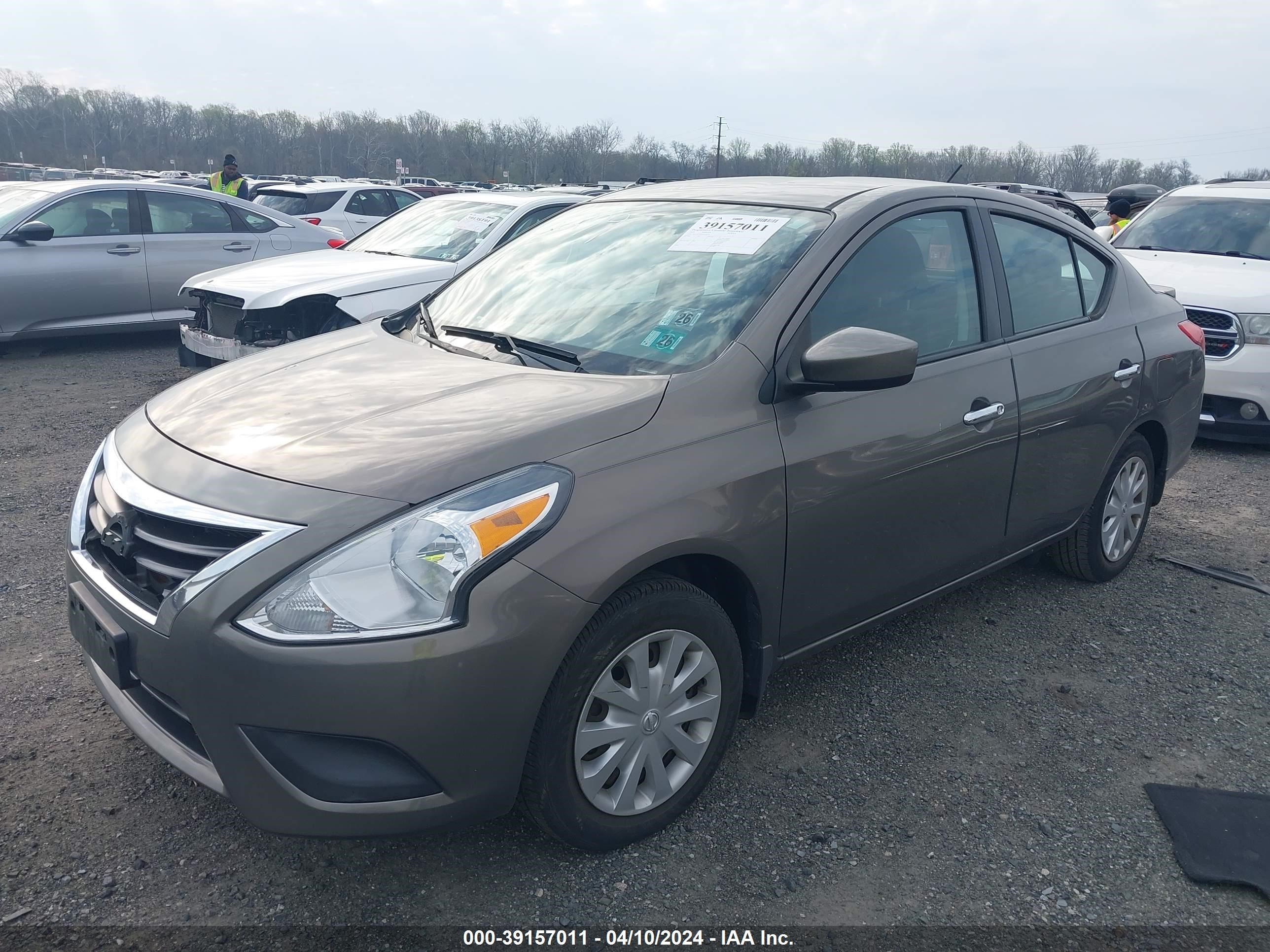 Photo 1 VIN: 3N1CN7AP7FL830279 - NISSAN VERSA 