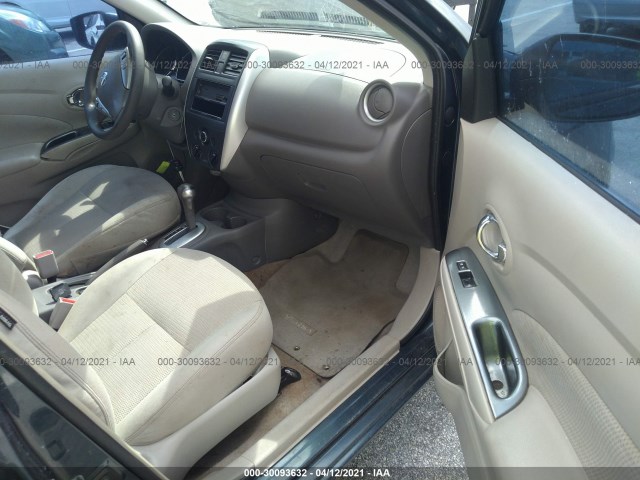 Photo 4 VIN: 3N1CN7AP7FL832856 - NISSAN VERSA 