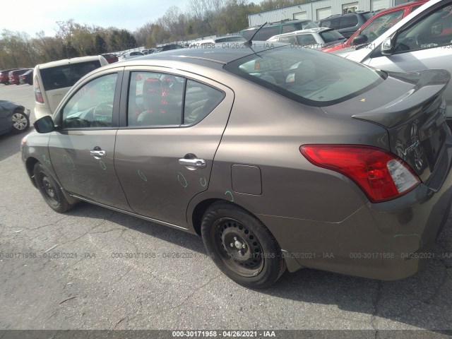 Photo 2 VIN: 3N1CN7AP7FL844067 - NISSAN VERSA 