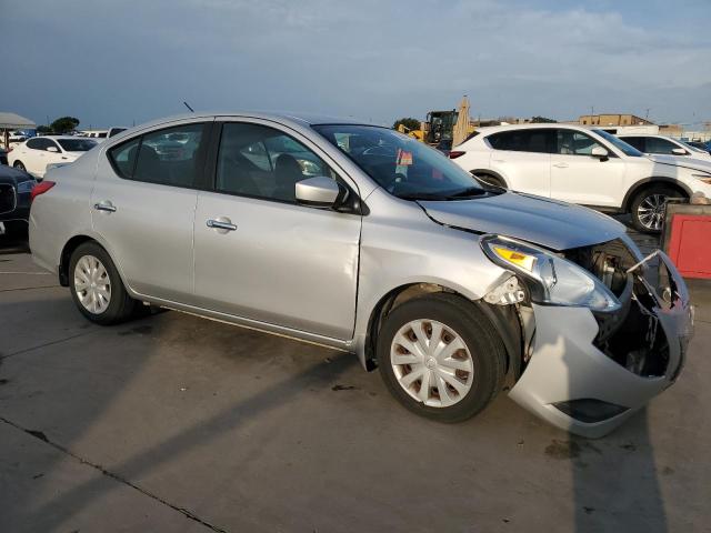 Photo 3 VIN: 3N1CN7AP7FL889817 - NISSAN VERSA 