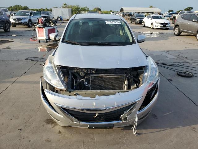 Photo 4 VIN: 3N1CN7AP7FL889817 - NISSAN VERSA 