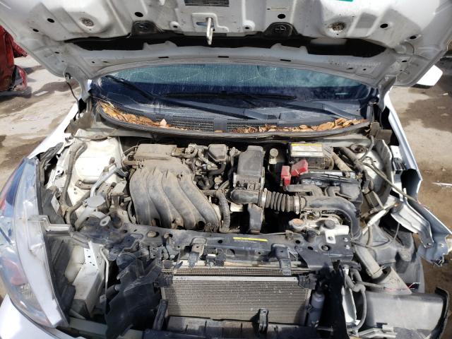 Photo 6 VIN: 3N1CN7AP7FL900055 - NISSAN VERSA S 