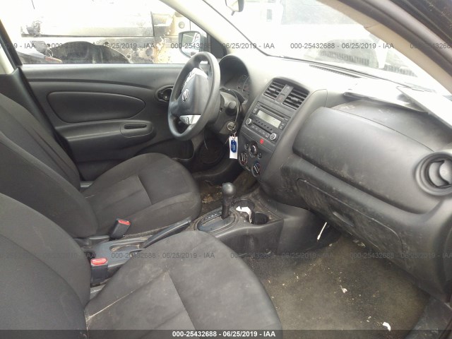 Photo 4 VIN: 3N1CN7AP7GL811457 - NISSAN VERSA 