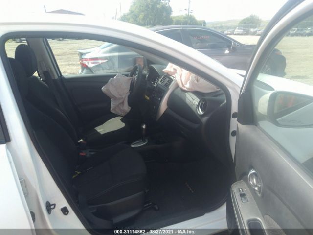 Photo 4 VIN: 3N1CN7AP7GL821809 - NISSAN VERSA 