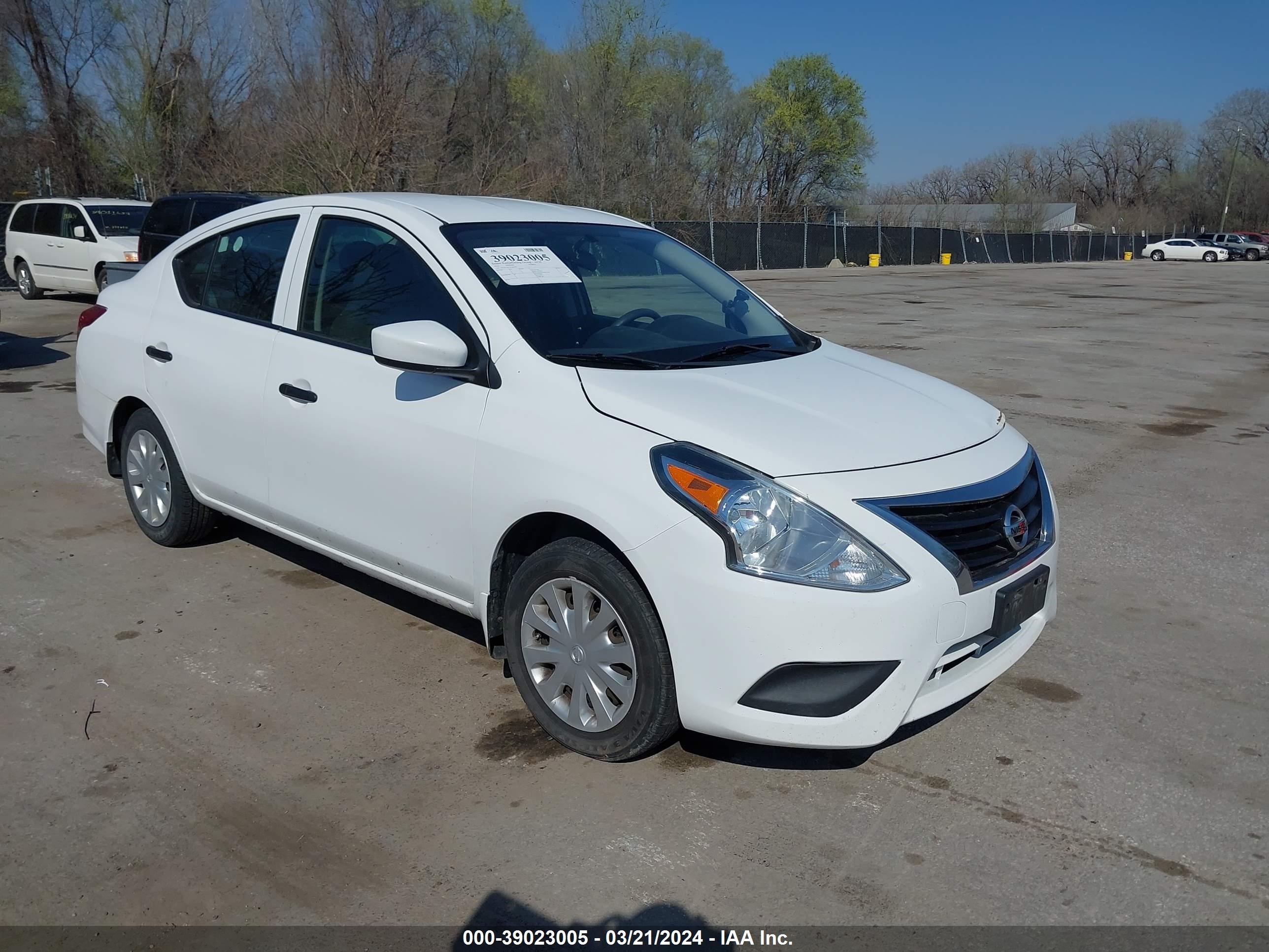 Photo 0 VIN: 3N1CN7AP7GL844670 - NISSAN VERSA 