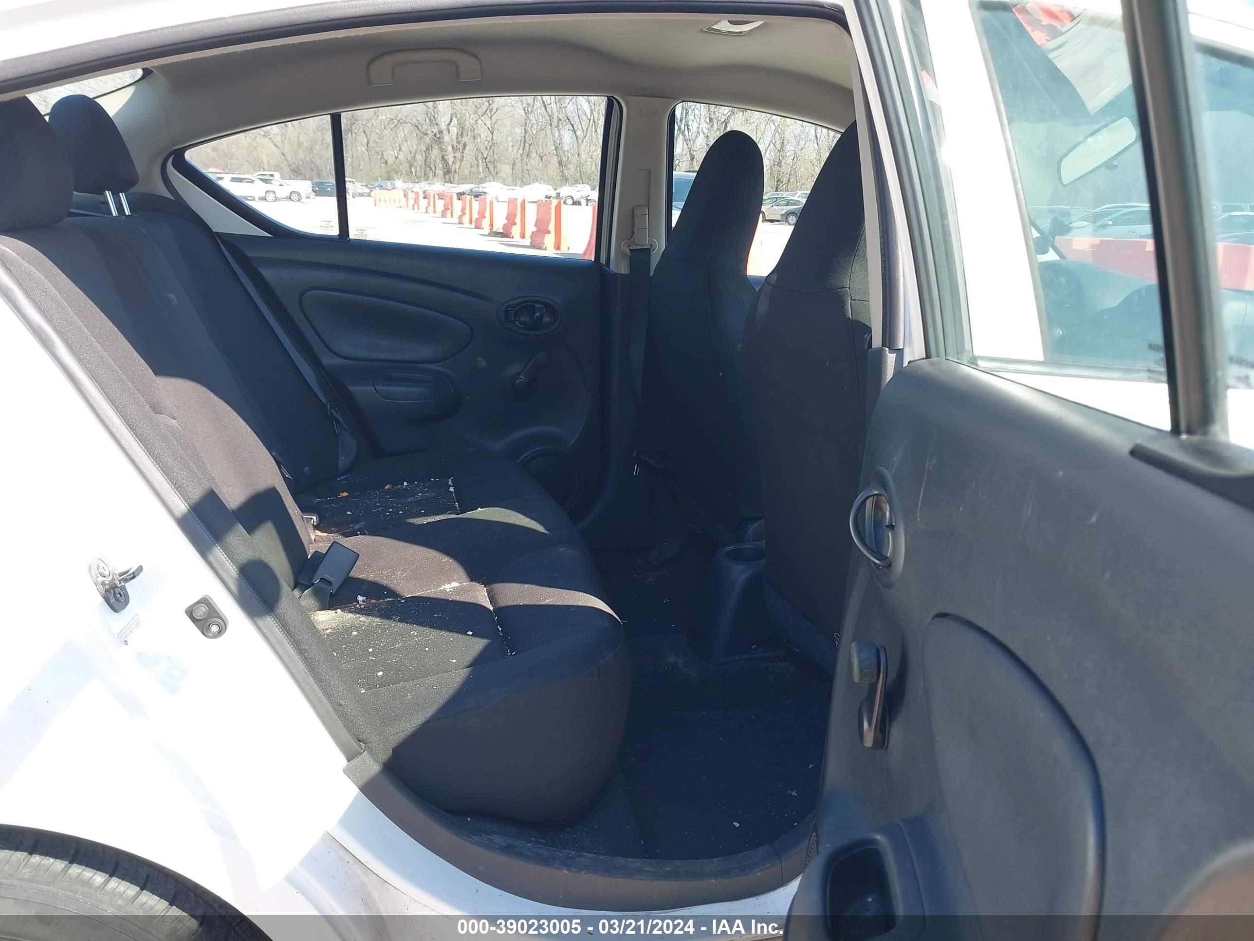 Photo 7 VIN: 3N1CN7AP7GL844670 - NISSAN VERSA 