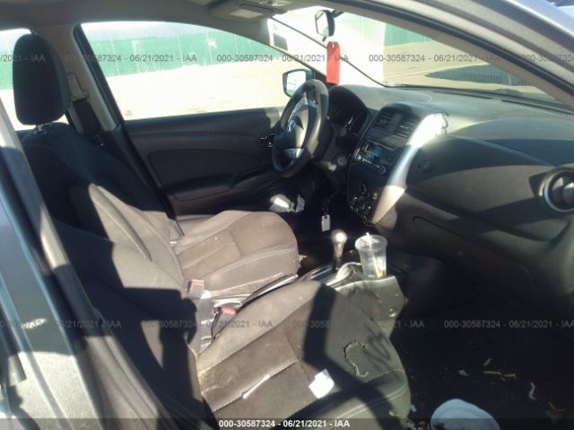 Photo 4 VIN: 3N1CN7AP7GL869892 - NISSAN VERSA 