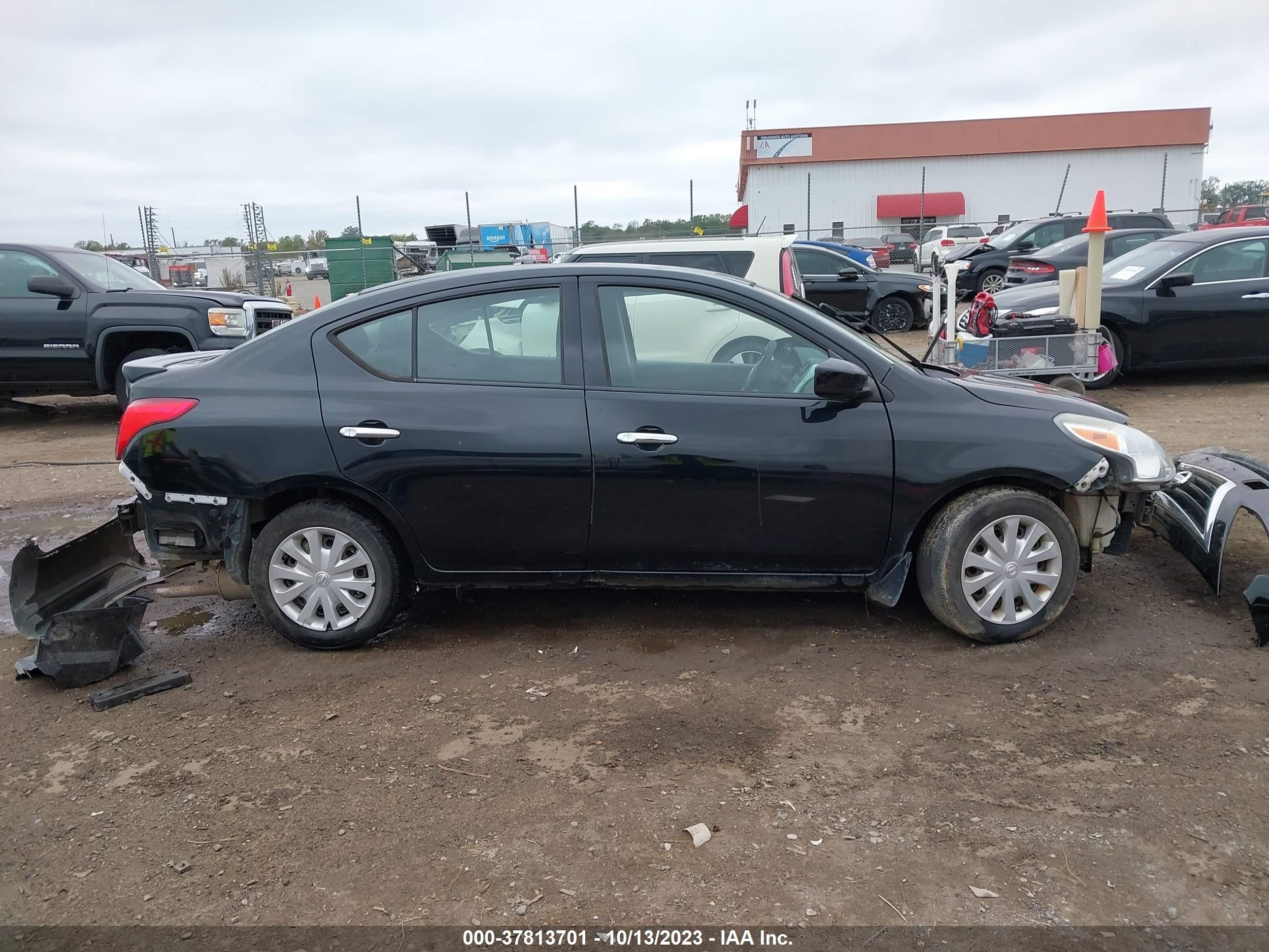 Photo 11 VIN: 3N1CN7AP7GL871142 - NISSAN VERSA 