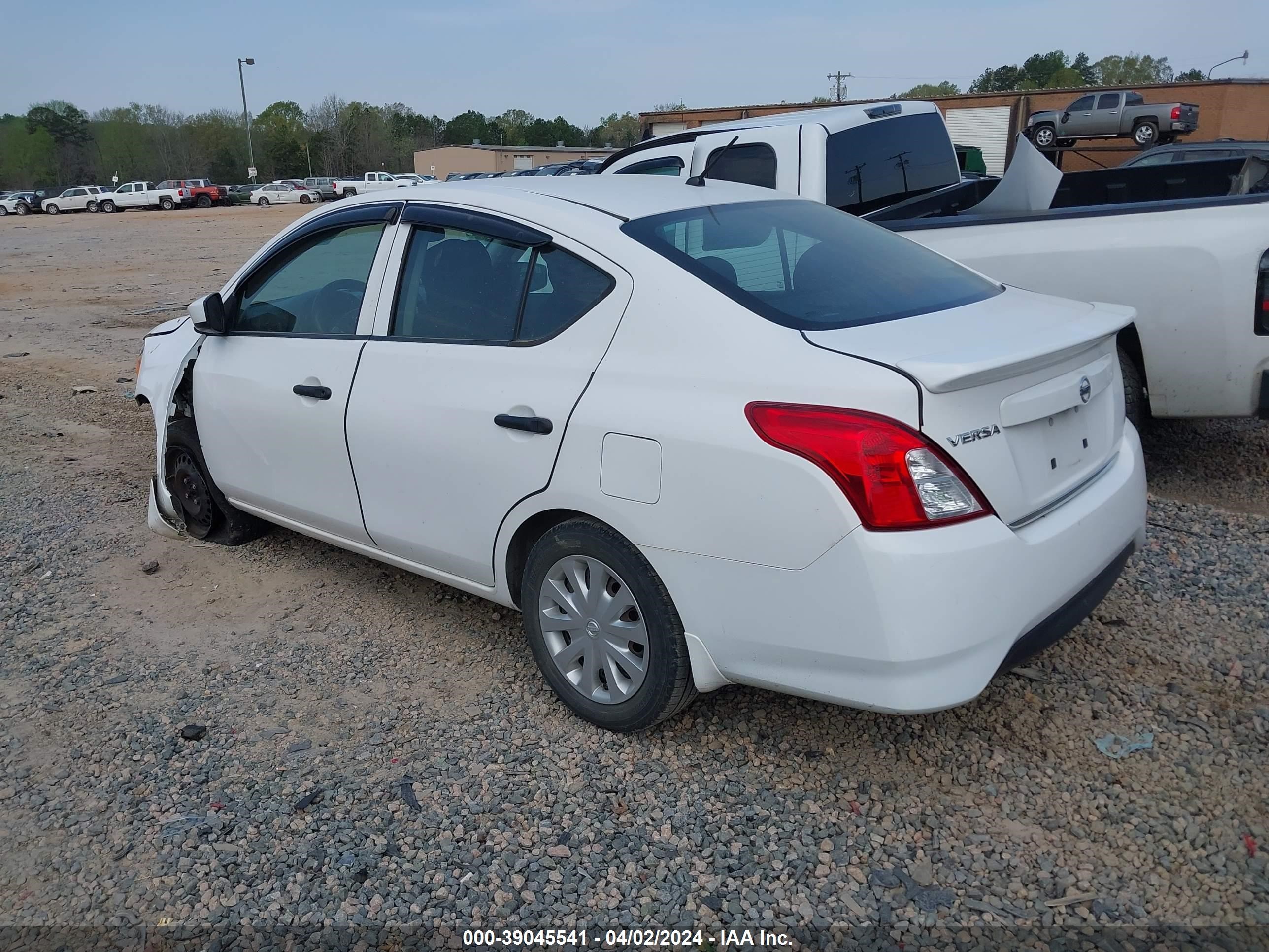 Photo 2 VIN: 3N1CN7AP7GL915642 - NISSAN VERSA 