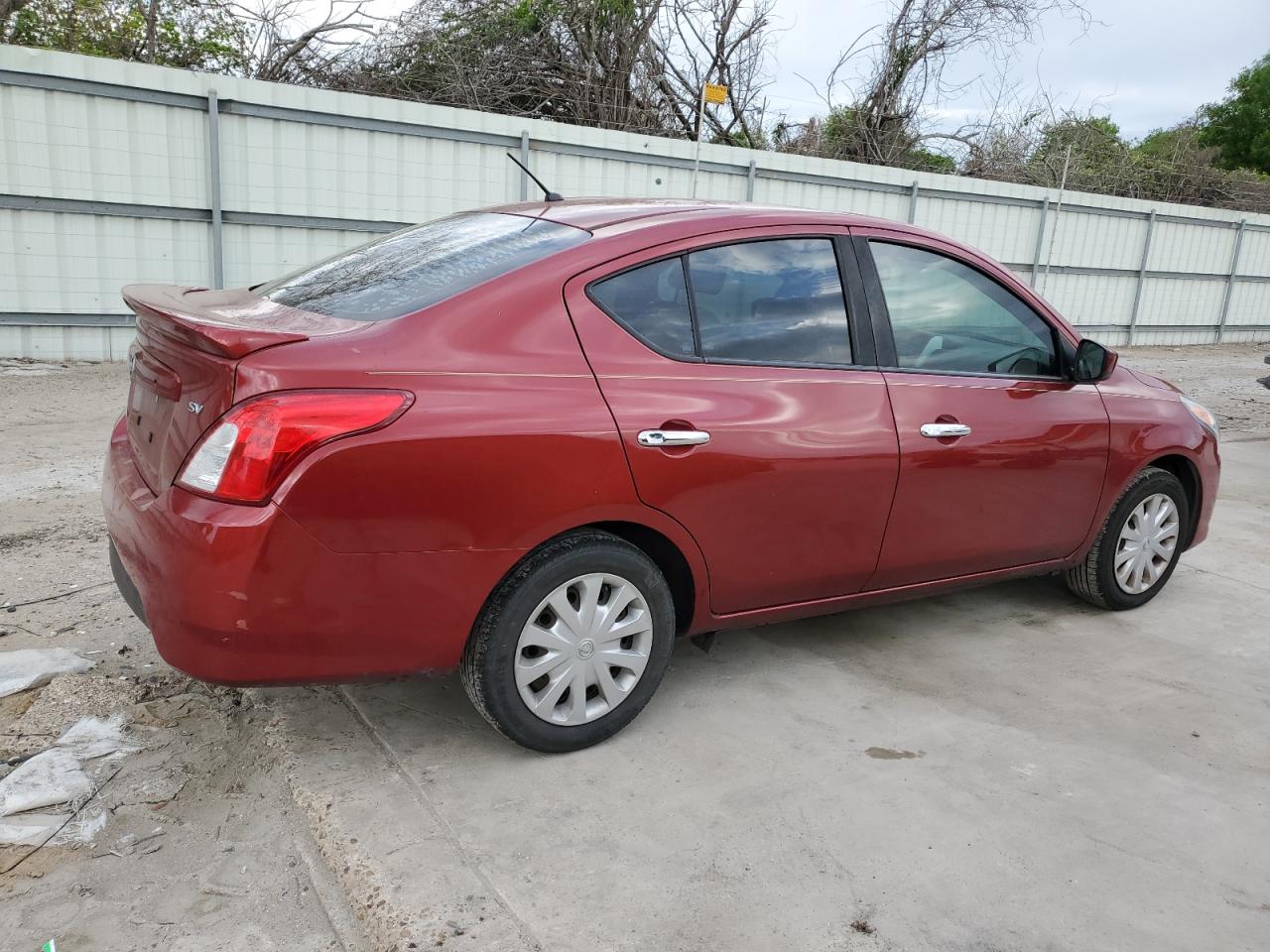 Photo 2 VIN: 3N1CN7AP7HK453848 - NISSAN VERSA 