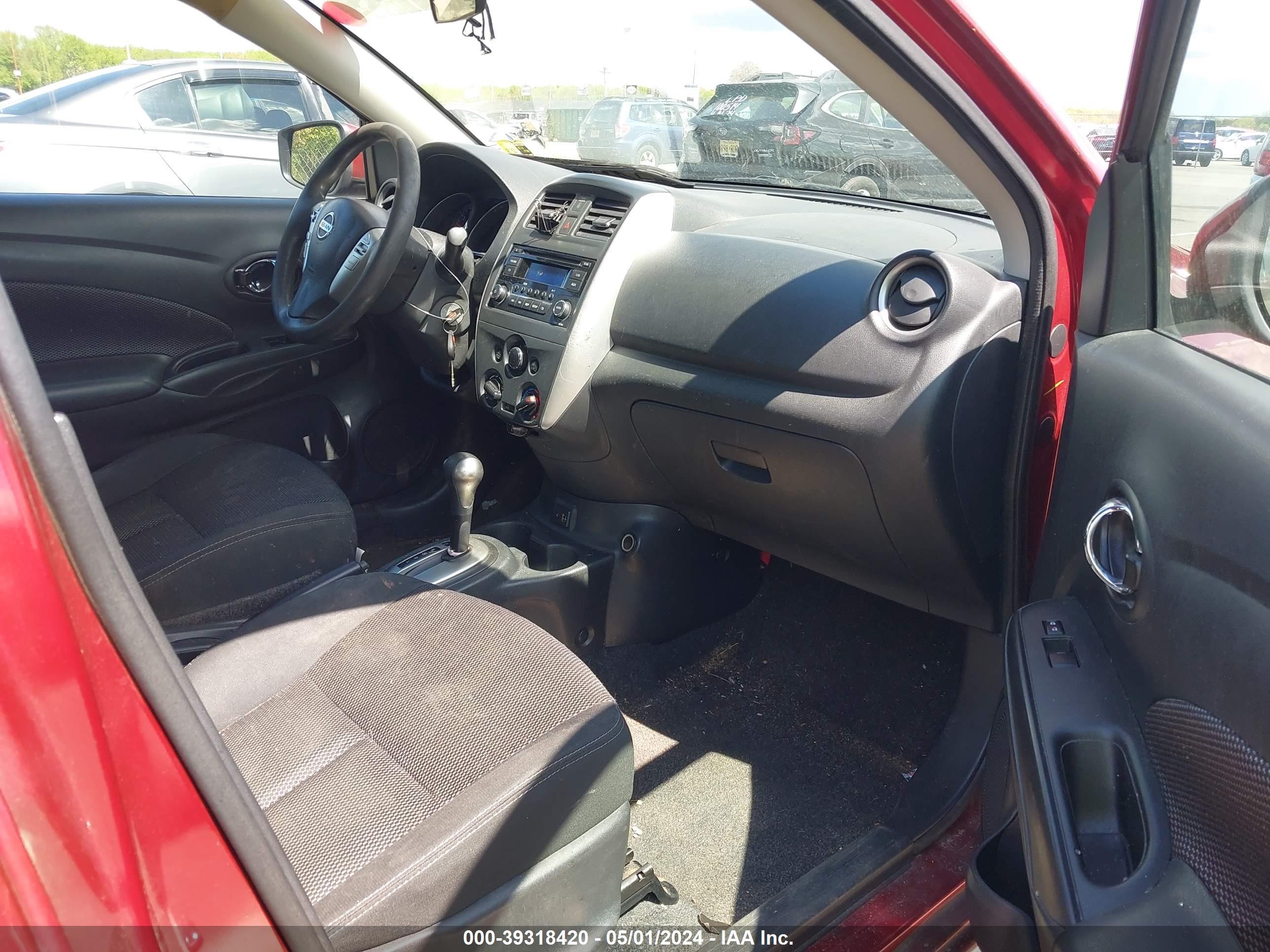 Photo 4 VIN: 3N1CN7AP7HL815977 - NISSAN VERSA 