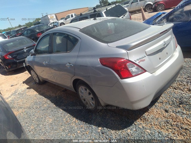 Photo 2 VIN: 3N1CN7AP7HL870302 - NISSAN VERSA SEDAN 