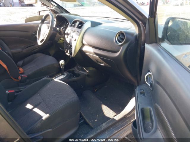 Photo 4 VIN: 3N1CN7AP7JL802975 - NISSAN VERSA 