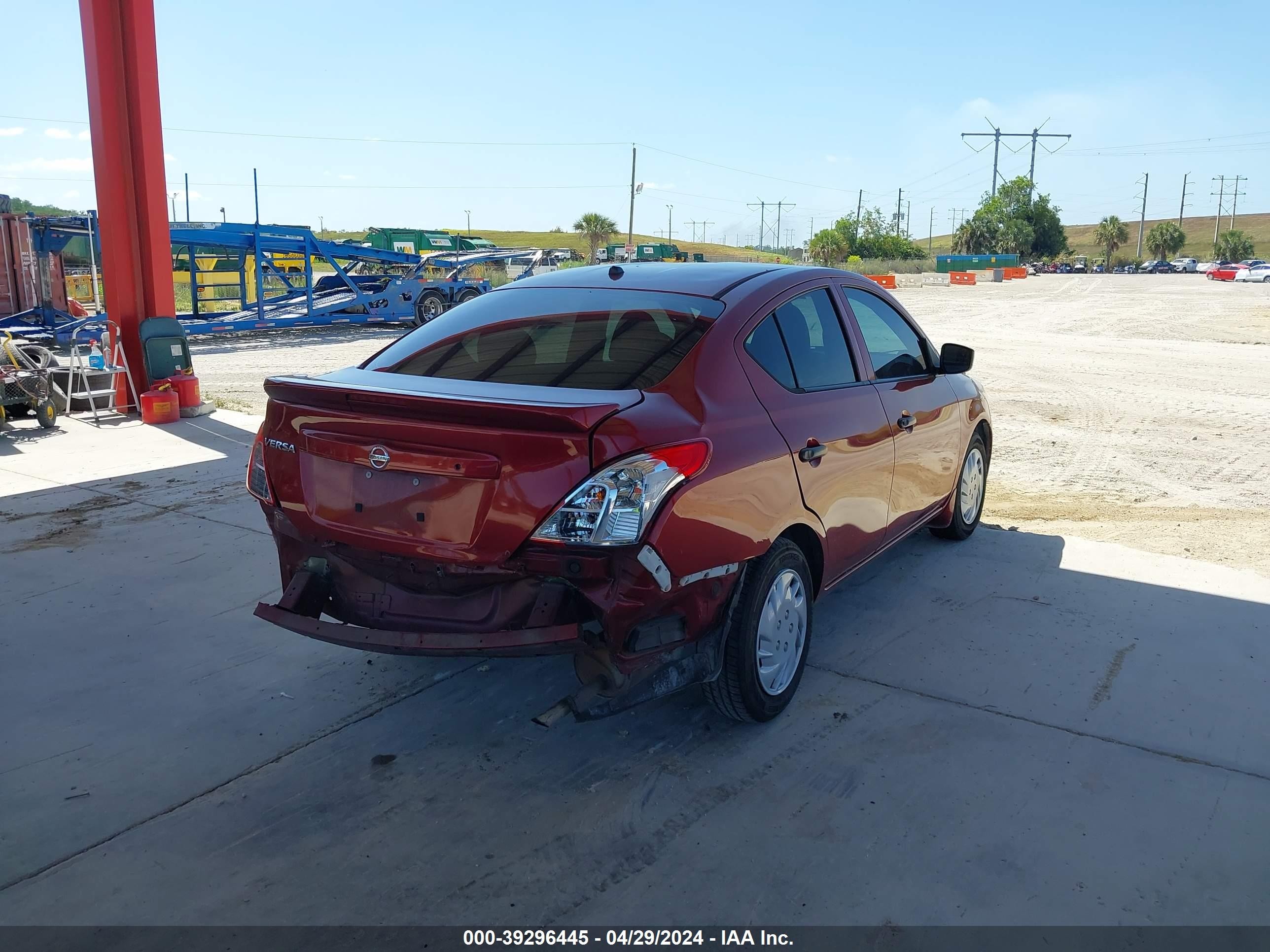 Photo 3 VIN: 3N1CN7AP7JL804340 - NISSAN VERSA 