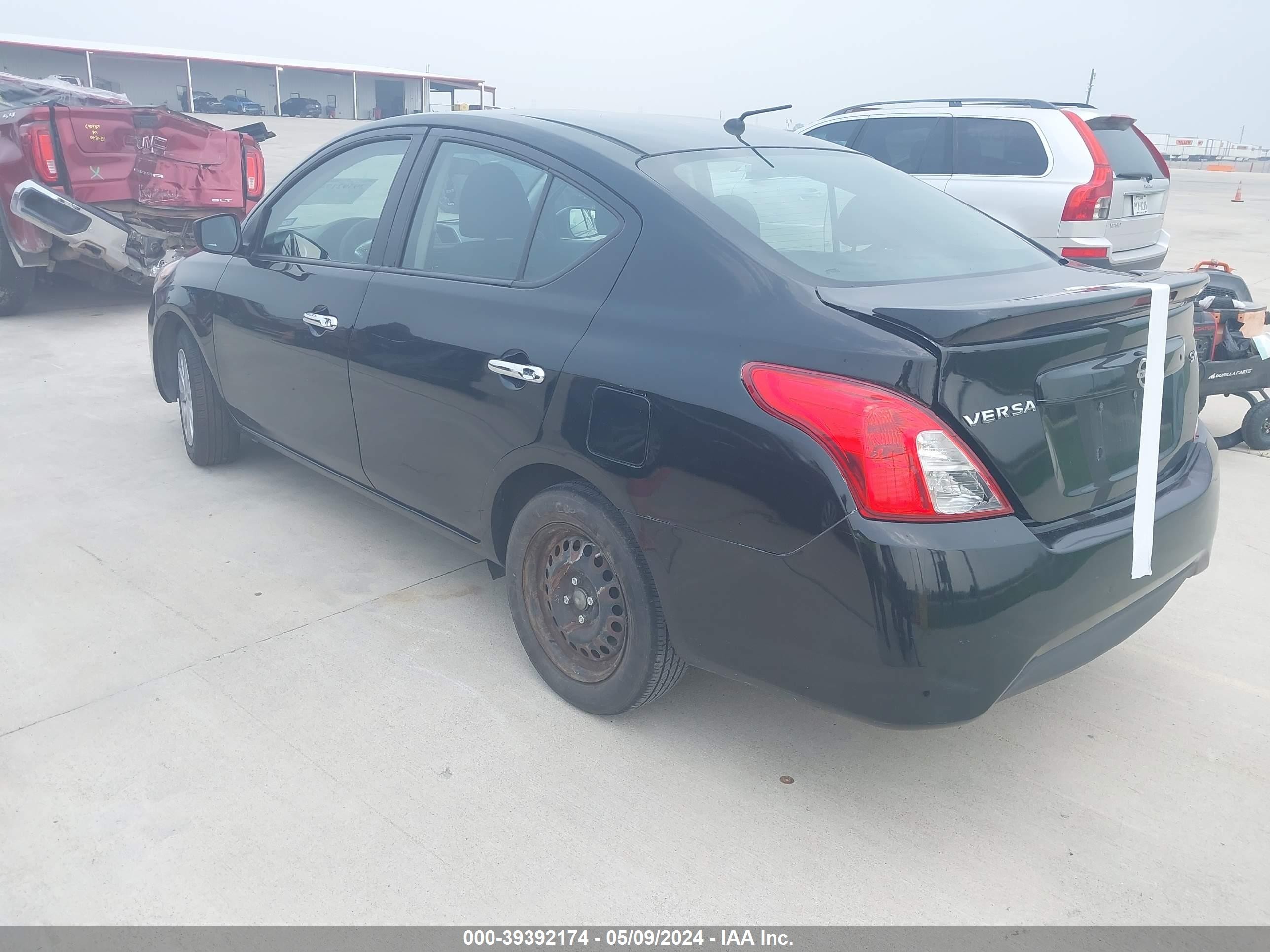 Photo 2 VIN: 3N1CN7AP7JL804550 - NISSAN VERSA 