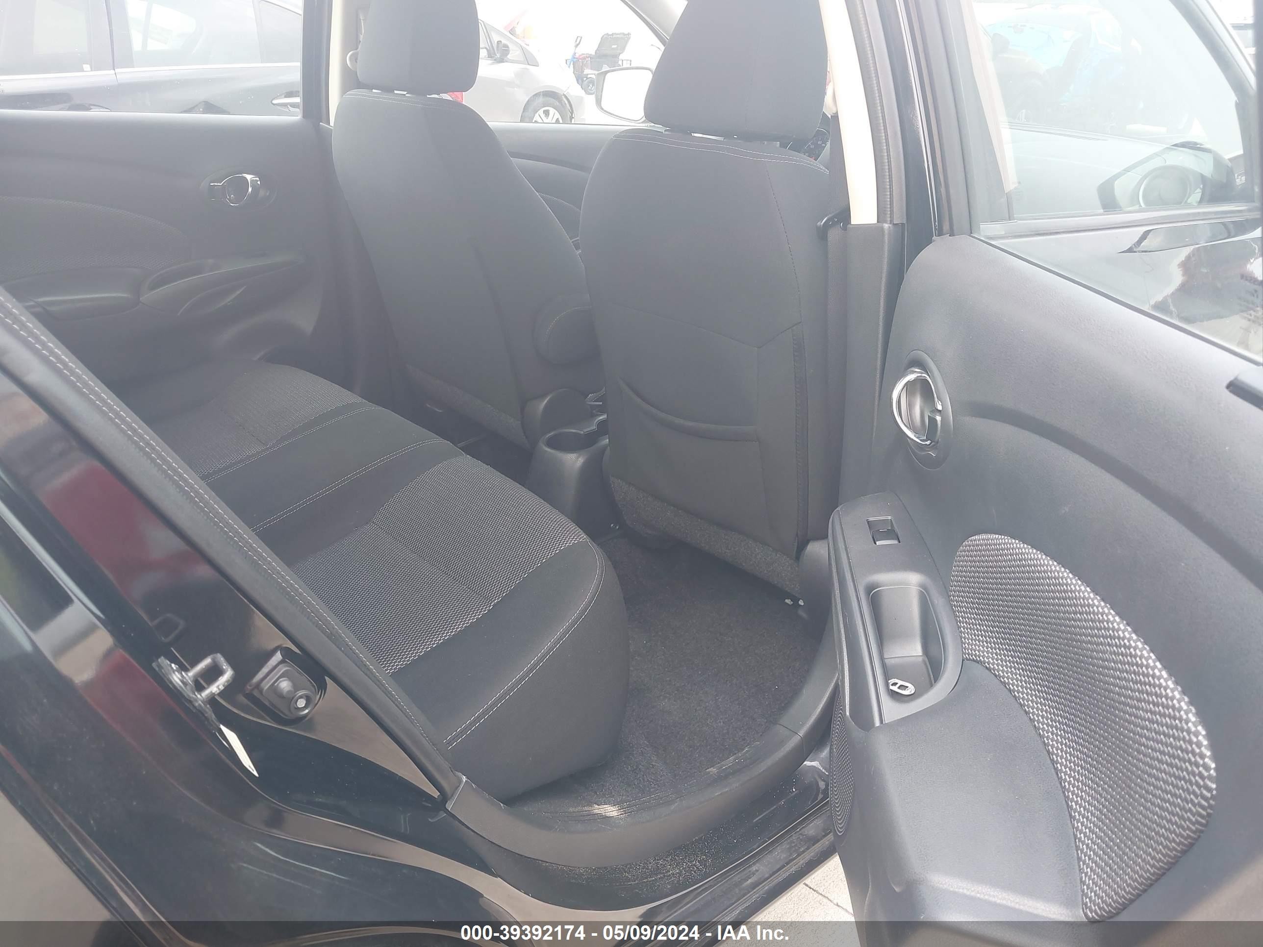 Photo 7 VIN: 3N1CN7AP7JL804550 - NISSAN VERSA 