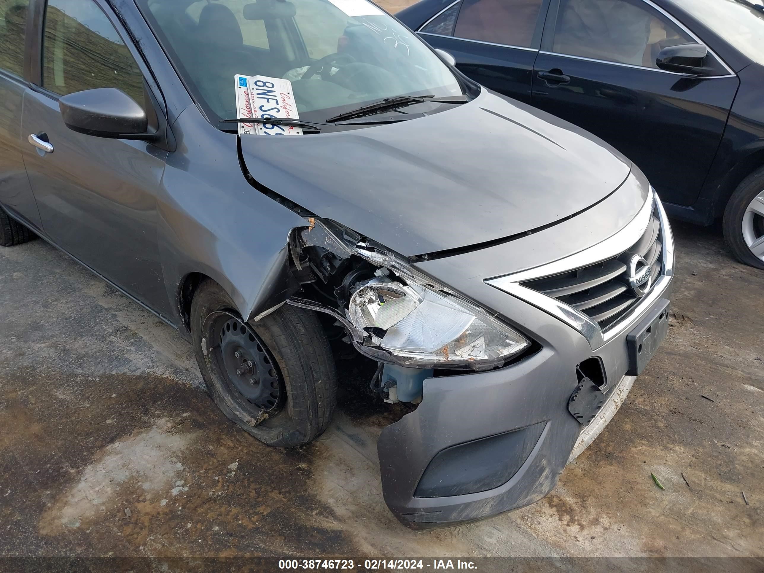 Photo 5 VIN: 3N1CN7AP7JL809523 - NISSAN VERSA 