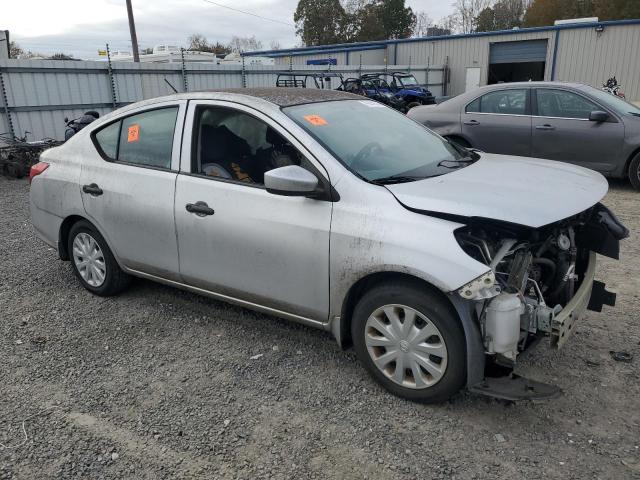 Photo 3 VIN: 3N1CN7AP7JL810882 - NISSAN VERSA S 