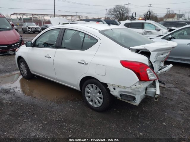 Photo 2 VIN: 3N1CN7AP7JL811157 - NISSAN VERSA 