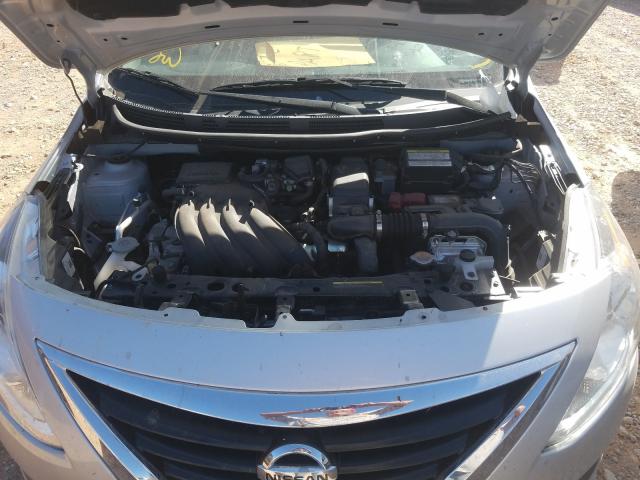 Photo 6 VIN: 3N1CN7AP7JL818772 - NISSAN VERSA S 