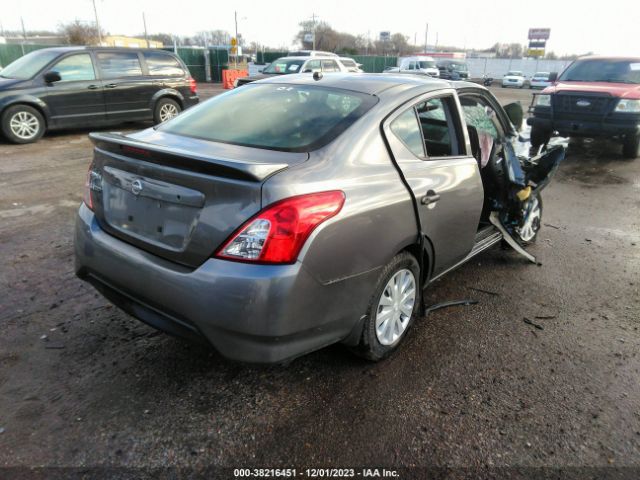 Photo 3 VIN: 3N1CN7AP7JL820456 - NISSAN VERSA 