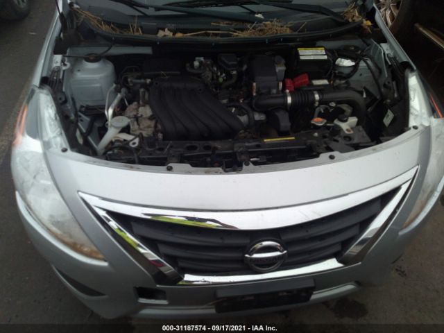 Photo 9 VIN: 3N1CN7AP7JL820960 - NISSAN VERSA SEDAN 