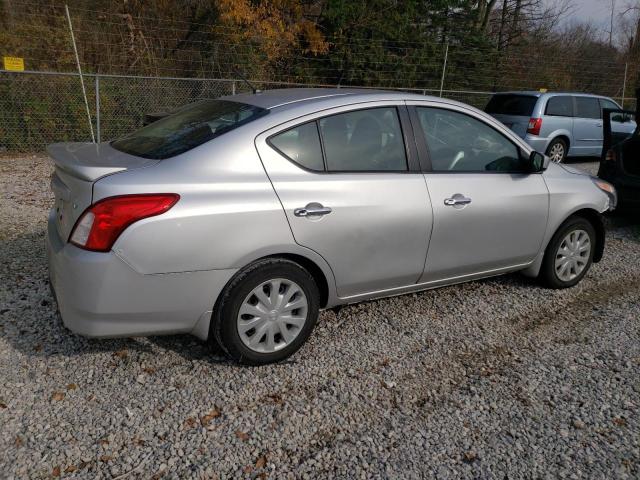 Photo 2 VIN: 3N1CN7AP7JL832008 - NISSAN VERSA S 