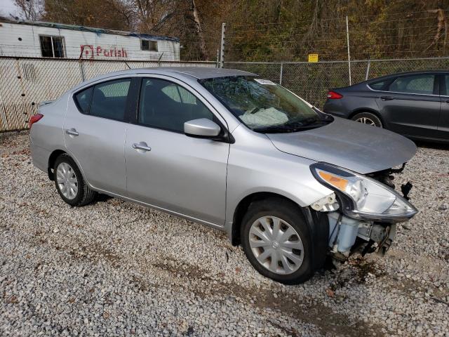 Photo 3 VIN: 3N1CN7AP7JL832008 - NISSAN VERSA S 