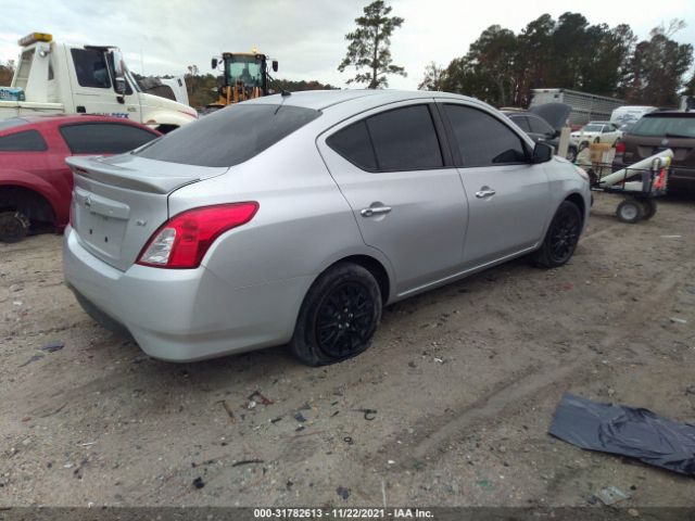 Photo 3 VIN: 3N1CN7AP7JL834132 - NISSAN VERSA SEDAN 