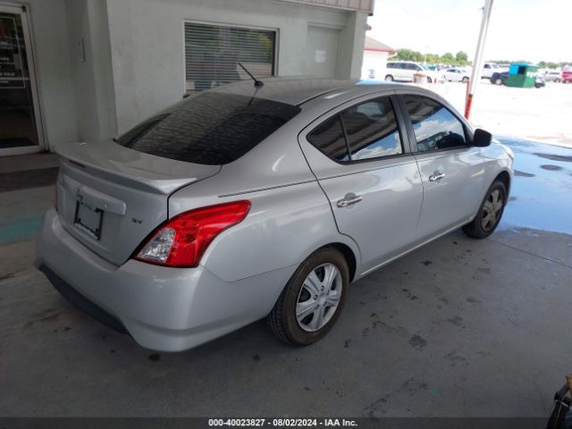 Photo 3 VIN: 3N1CN7AP7JL841713 - NISSAN VERSA 