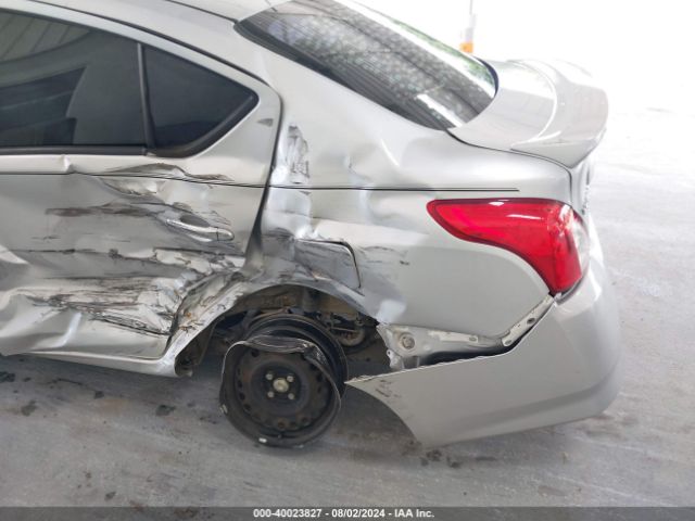 Photo 5 VIN: 3N1CN7AP7JL841713 - NISSAN VERSA 