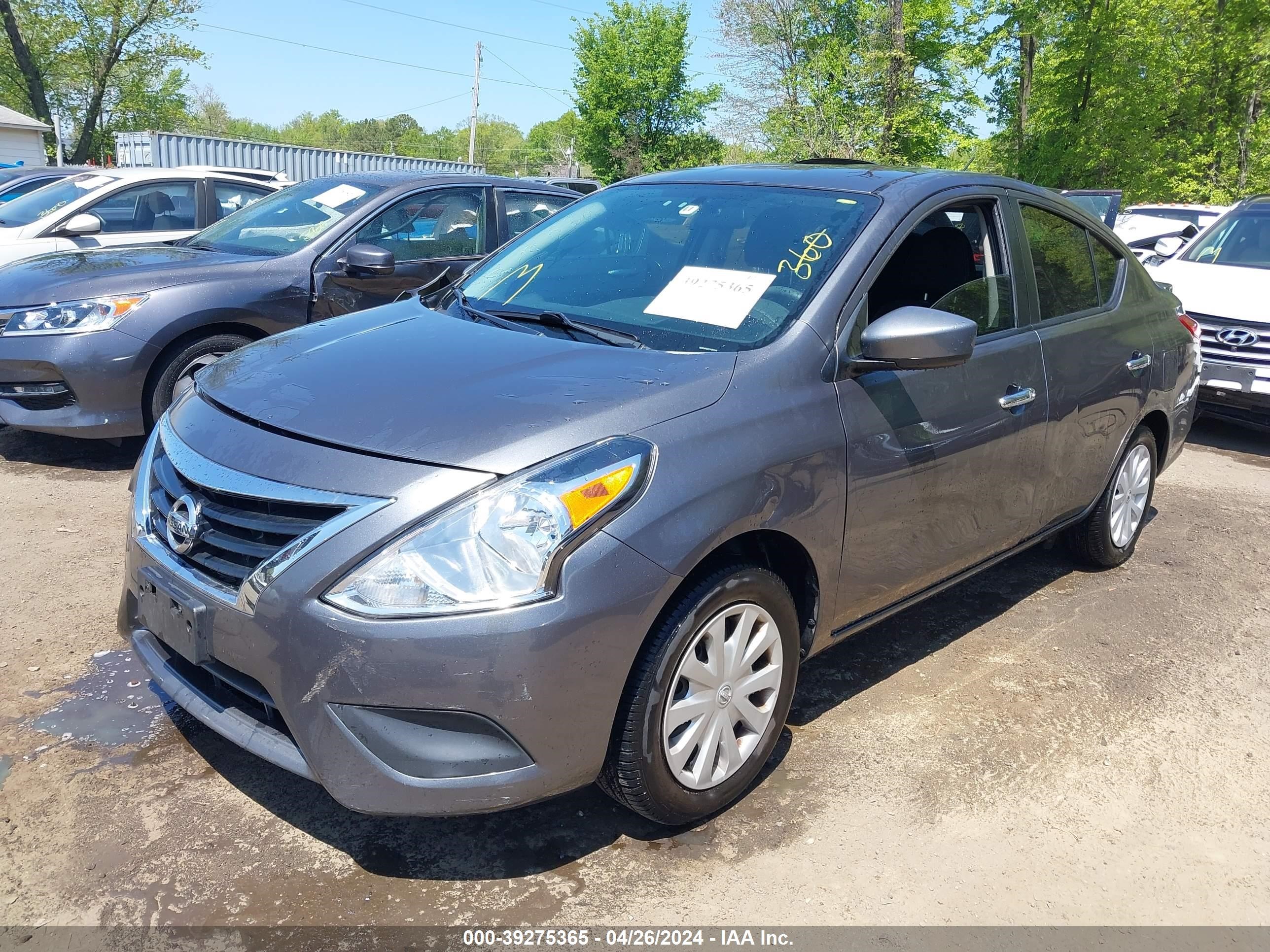 Photo 1 VIN: 3N1CN7AP7JL864215 - NISSAN VERSA 