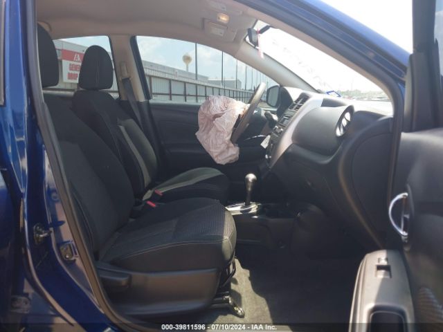 Photo 4 VIN: 3N1CN7AP7JL868443 - NISSAN VERSA 