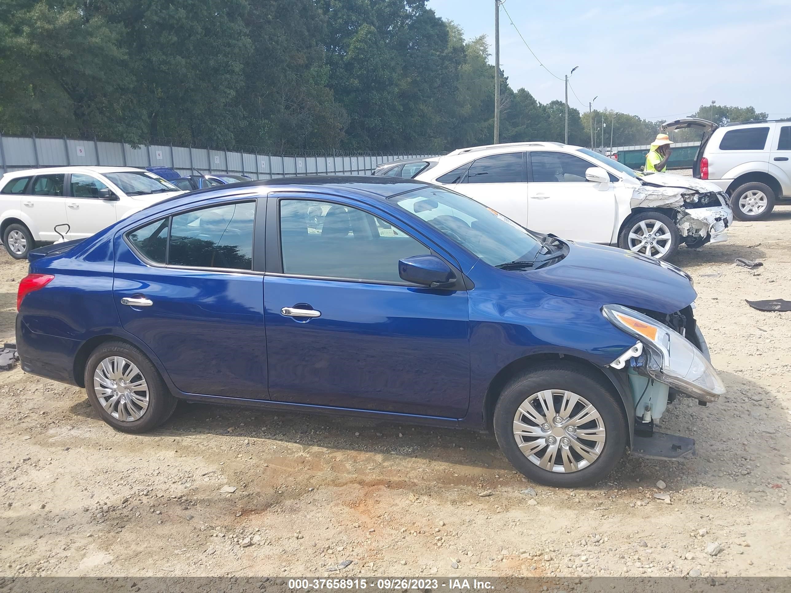 Photo 13 VIN: 3N1CN7AP7KL858741 - NISSAN VERSA 