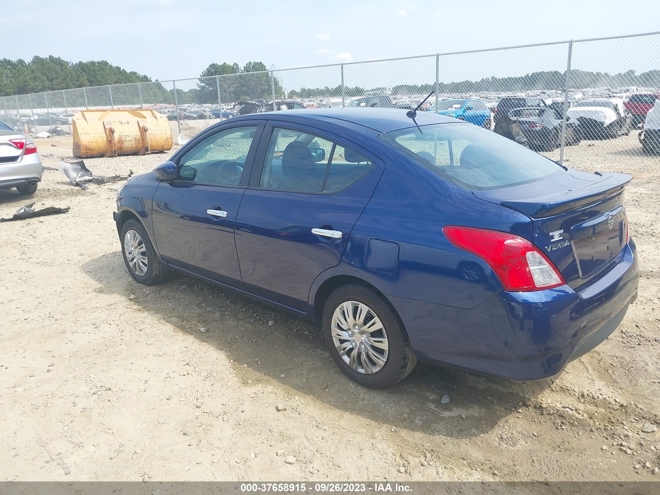 Photo 2 VIN: 3N1CN7AP7KL858741 - NISSAN VERSA 