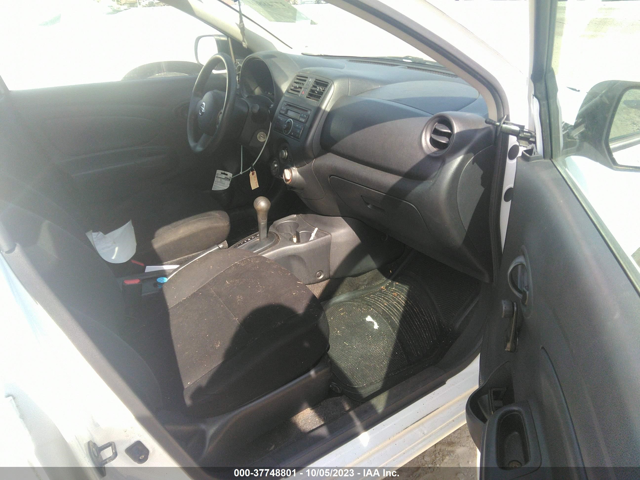 Photo 4 VIN: 3N1CN7AP8CL864484 - NISSAN VERSA 