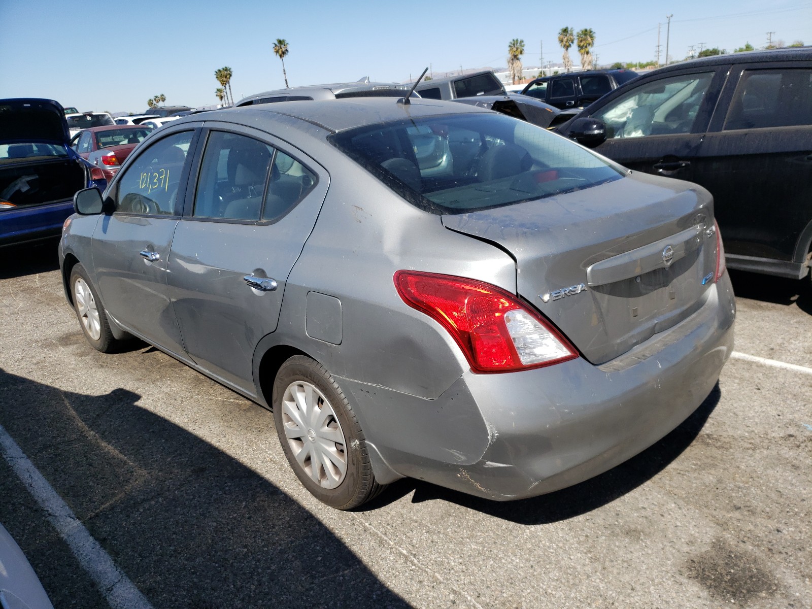 Photo 2 VIN: 3N1CN7AP8CL939801 - NISSAN VERSA S 