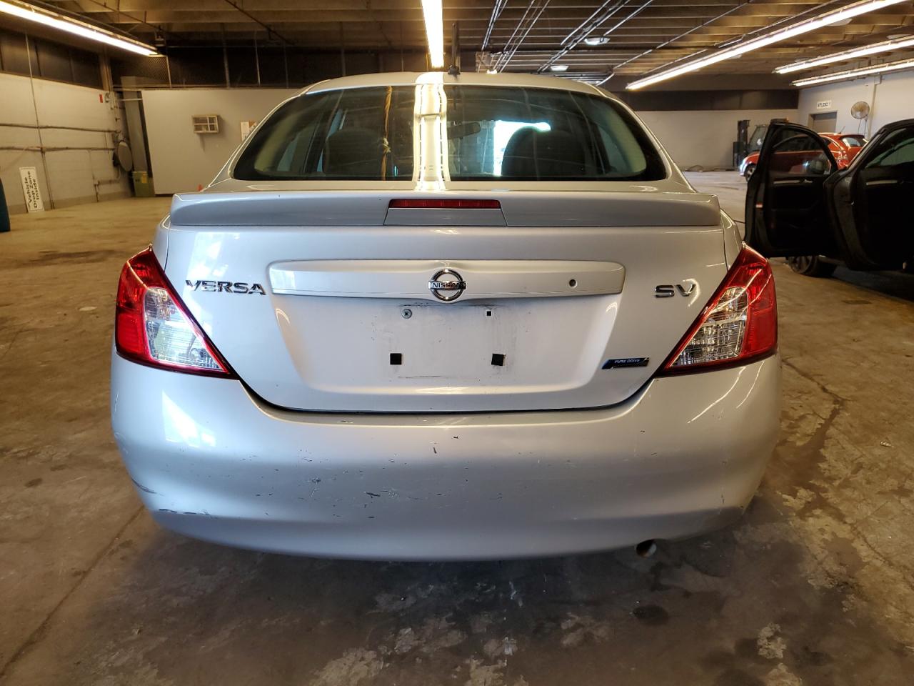 Photo 5 VIN: 3N1CN7AP8DL887975 - NISSAN VERSA 