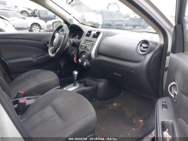 Photo 4 VIN: 3N1CN7AP8EL819208 - NISSAN VERSA 