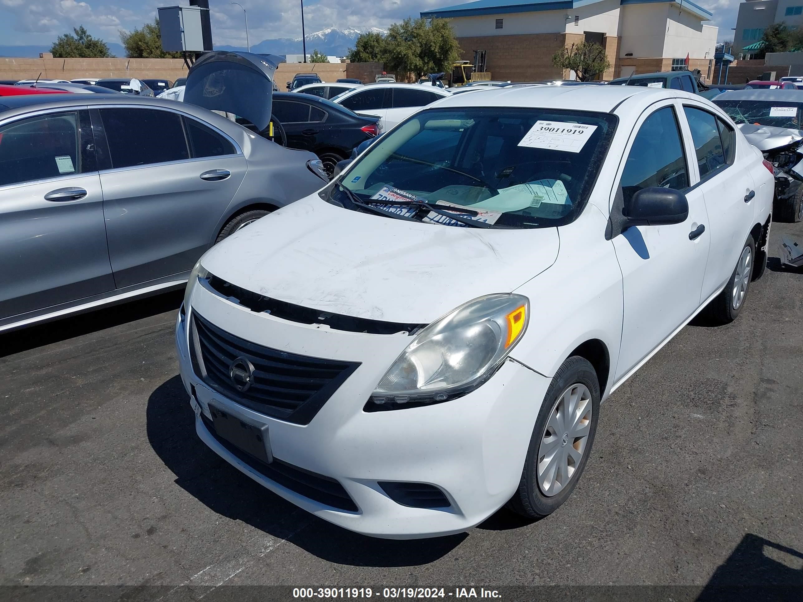 Photo 1 VIN: 3N1CN7AP8EL844187 - NISSAN VERSA 