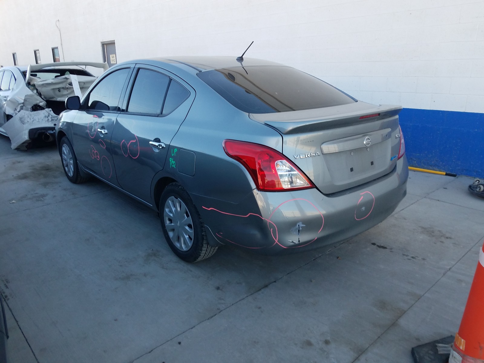 Photo 2 VIN: 3N1CN7AP8EL874970 - NISSAN VERSA S 