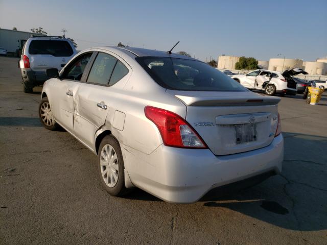 Photo 2 VIN: 3N1CN7AP8FL880995 - NISSAN VERSA S 