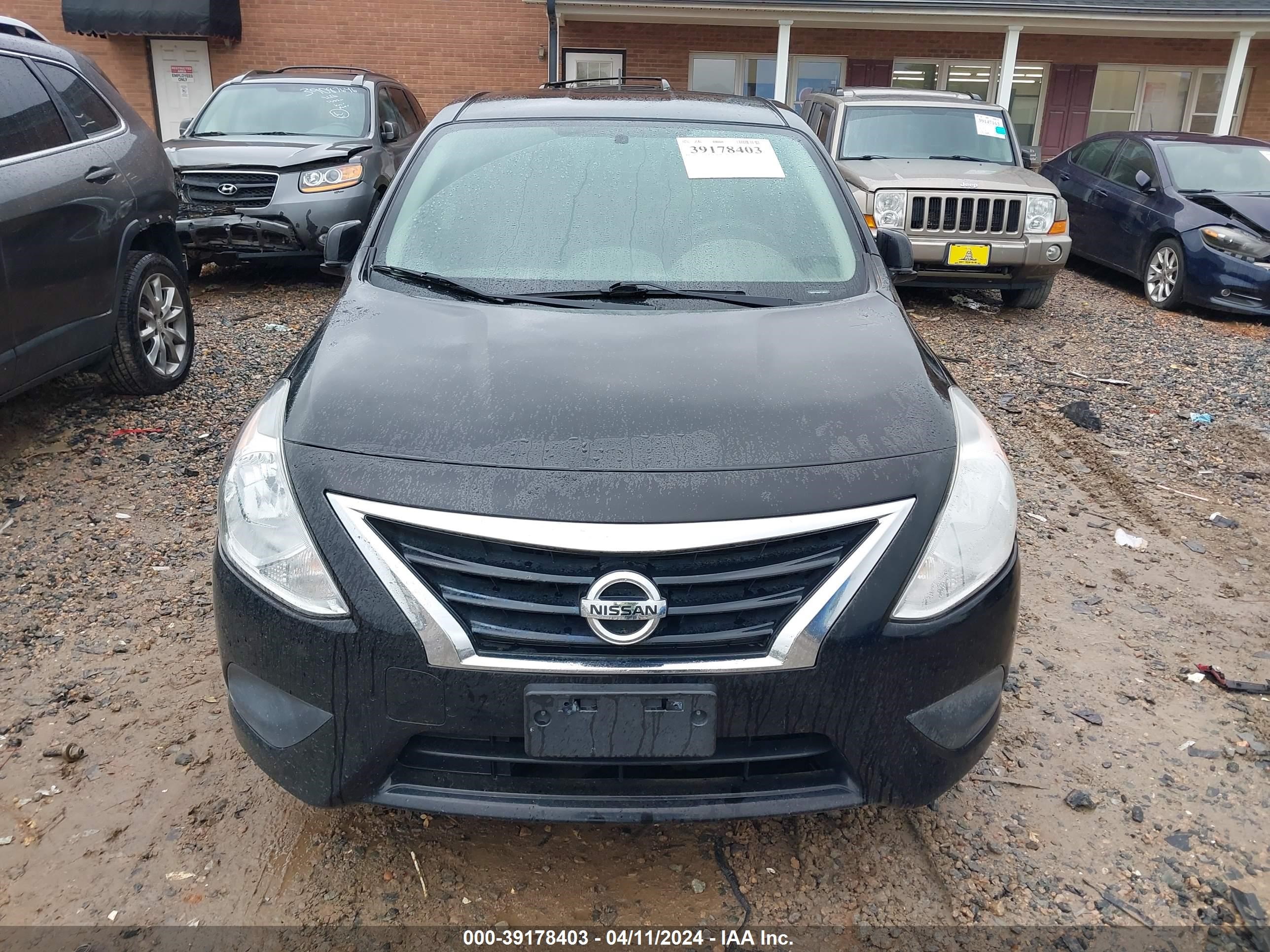 Photo 11 VIN: 3N1CN7AP8FL897277 - NISSAN VERSA 