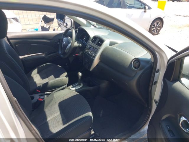 Photo 4 VIN: 3N1CN7AP8FL909847 - NISSAN VERSA 